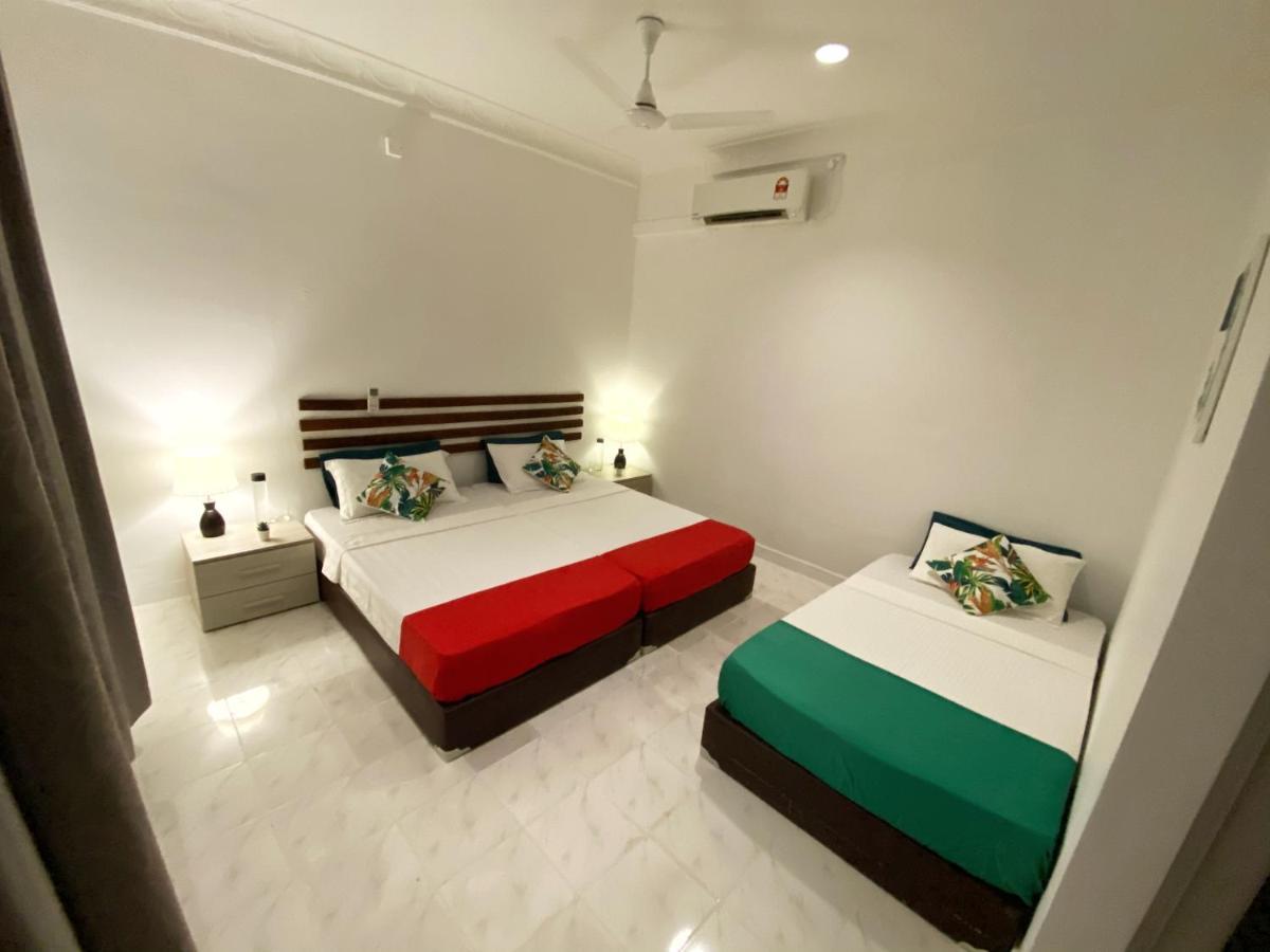 Ocean Breeze Maldives Hotel Thulusdhoo Eksteriør billede
