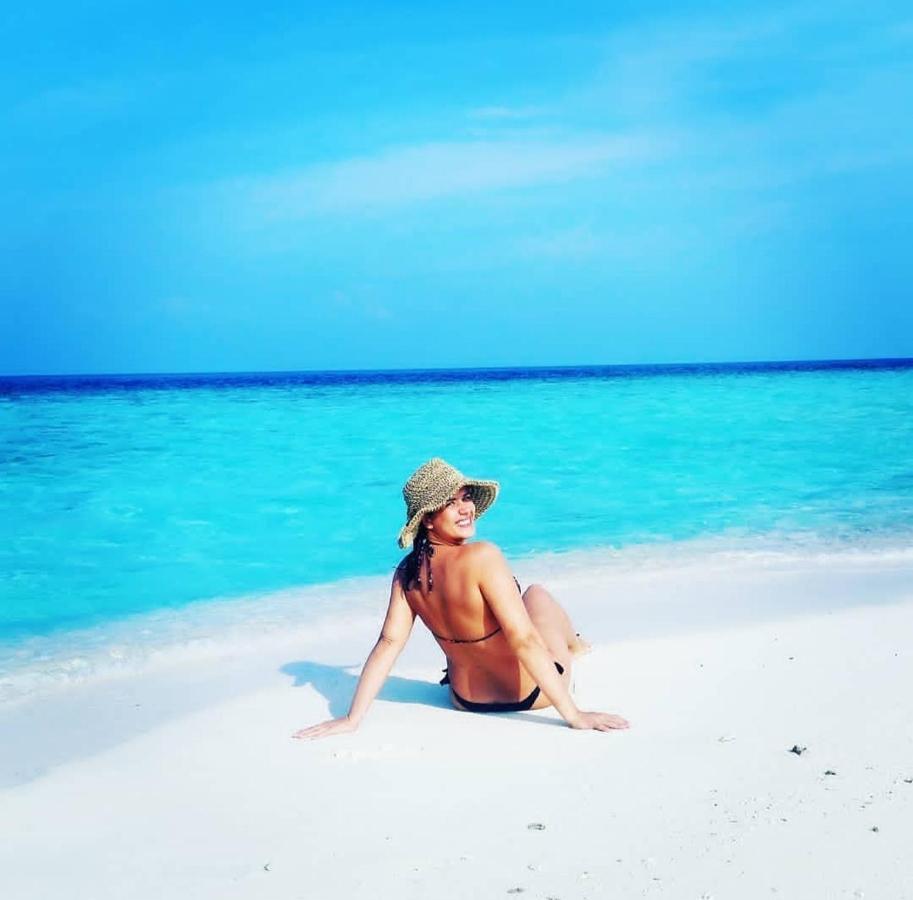 Ocean Breeze Maldives Hotel Thulusdhoo Eksteriør billede